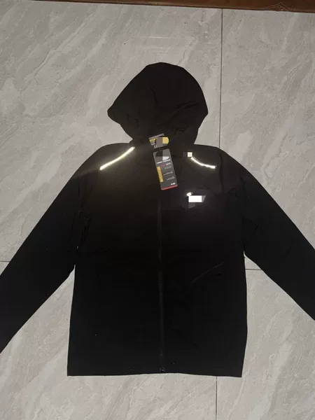 Cross-Border New Sports Ice Silk Jacket, Spring and Autumn Thin Jacket, Short-Sleeved, Quick-Drying, Windproof, Hooded, Men's