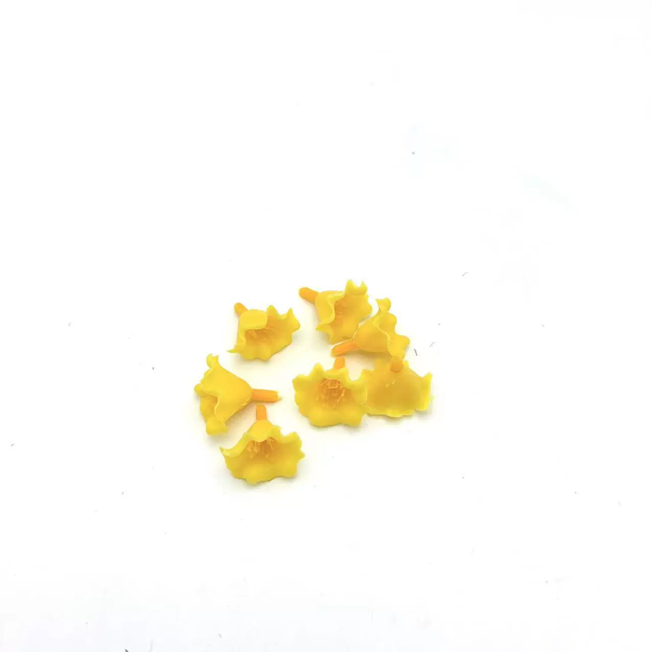 Мини-нарцисс цветочное сердце имитация цветка чувствительный цветок поддельный цветок производитель оптовая продажа свадебной фотографии украшения дома