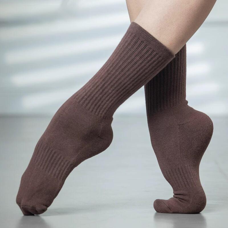 Modern dance socks, classical dance non-slip practice socks, cotton mid-tube socks for men and women, thickened Chinese dance spring and summer ballet socks Modern dance socks, classical dance non-slip practice socks, cotton mid-tube socks for men and women, thickened Chinese dance spring and summer ballet socks