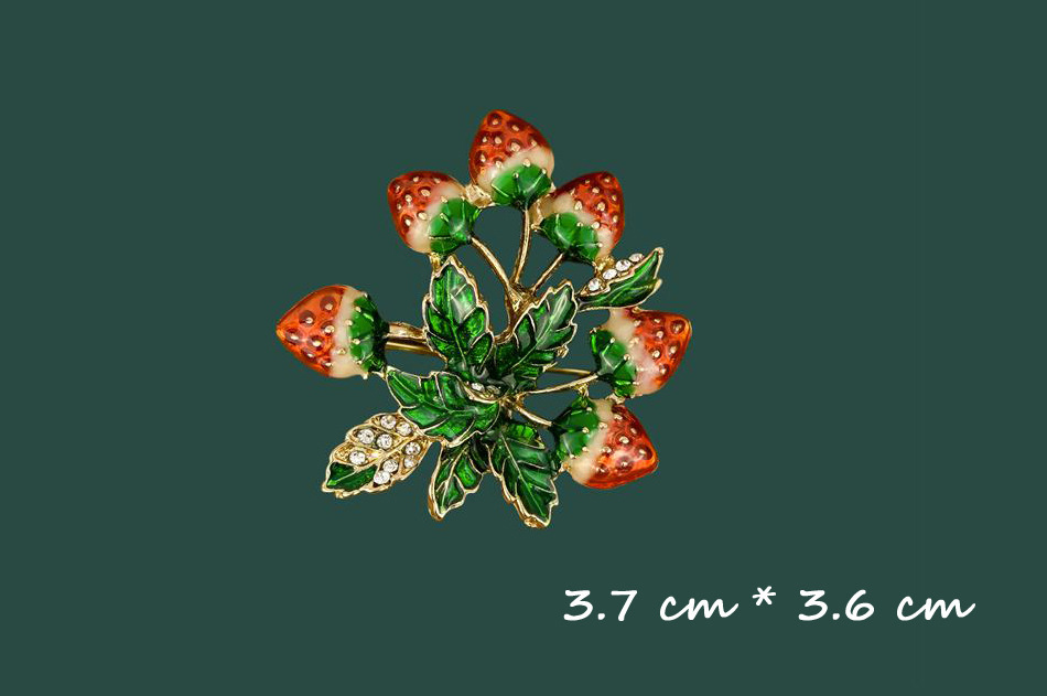 New fashion strawberry enamel brooch exquisite retro drops Ollie fruit series corsage badge in stock wholesale