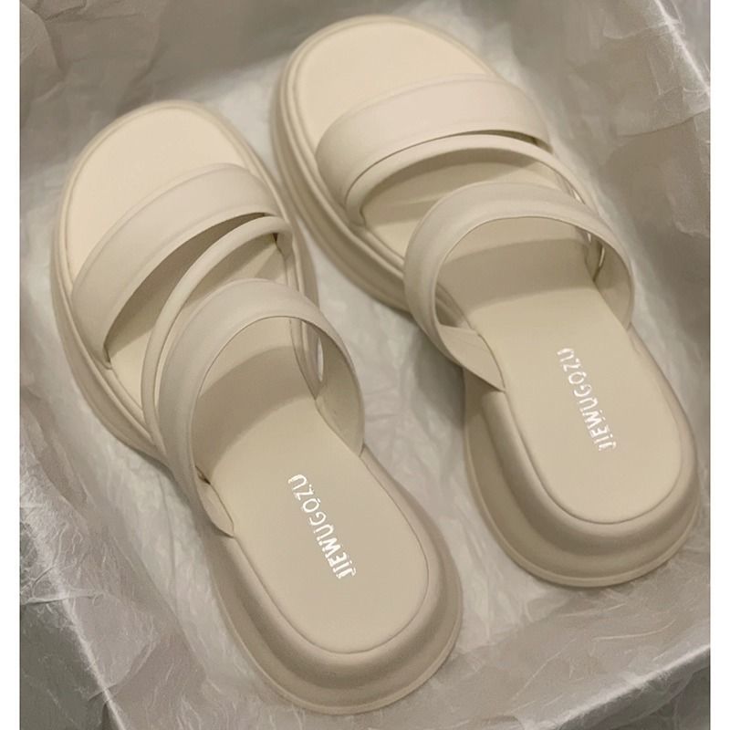 Zapatillas de soleas gruesas para mujeres 2024 verano aumento de altura muffin sandalias de mujer zapatos de moda casual de playa zapatillas frías antideslizantes