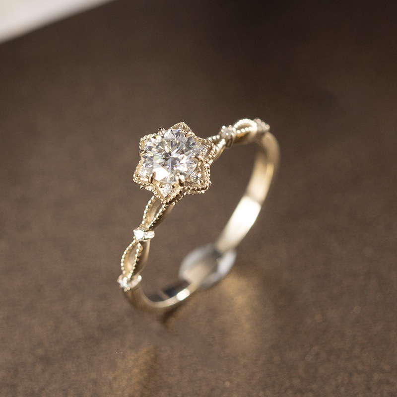 Qishang Fashion Love Creation Copper Plated 8K Rose Gold Ring for Women with Cultured Zircon Sunflower Classic Engagement