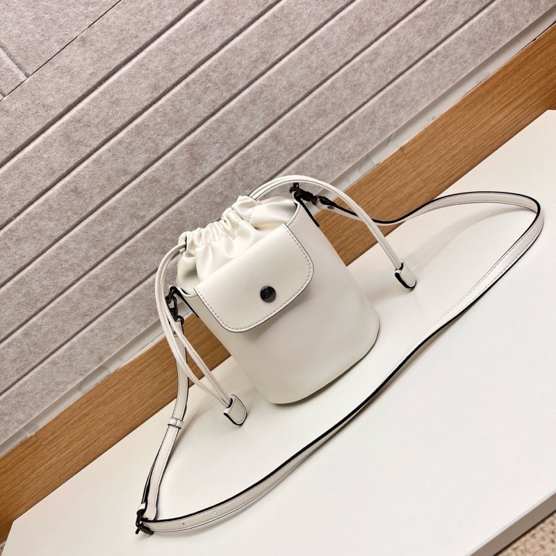 高品質の新しい Xtra 牛革ミニバケットバッグ巾着焼売バッグショルダークロスボディバッグ Mandyu 同じスタイルの女性のバッグ|undefined