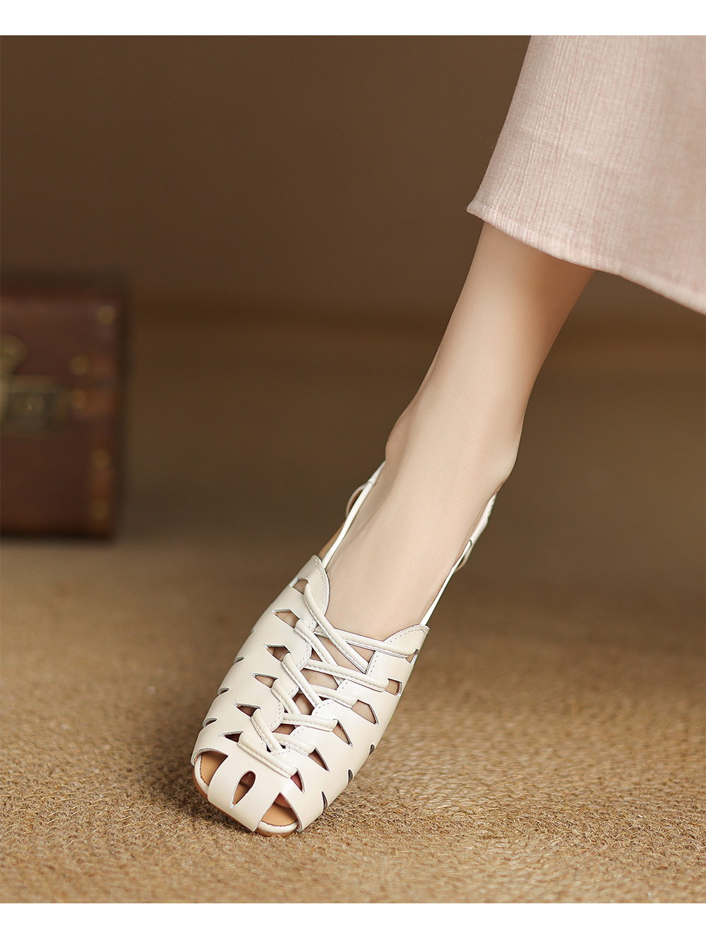 Dép sandal nữ da bò đế bệt dệt rỗng kiểu retro La Mã — đen chi tiết 11