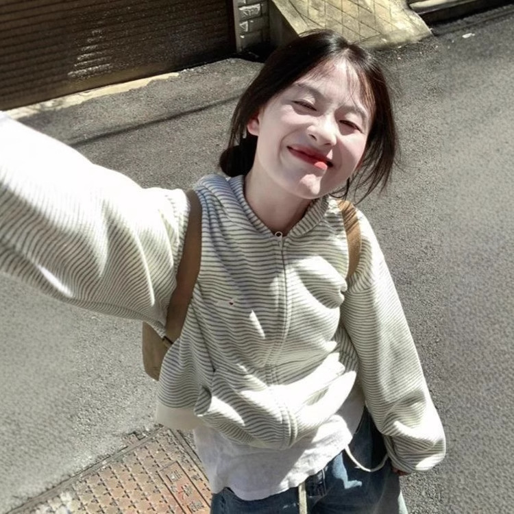 美式减龄连帽卫衣女春秋2025新款爆款设计感小众宽松慵懒风外套潮|undefined