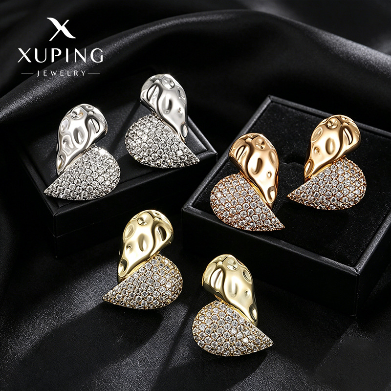 Xuping joyería de latón de brillo de brillo pendientes en forma de corazón de moda europea y americana cool pendientes de corazón nicho de alta calidad pendientes al por mayor mujeres