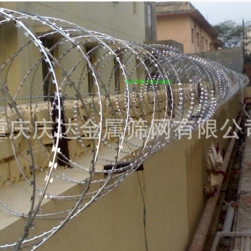 刀片刺绳防护网304不锈钢刺丝滚笼刺网带刺铁丝围墙 防爬刺防盗网
