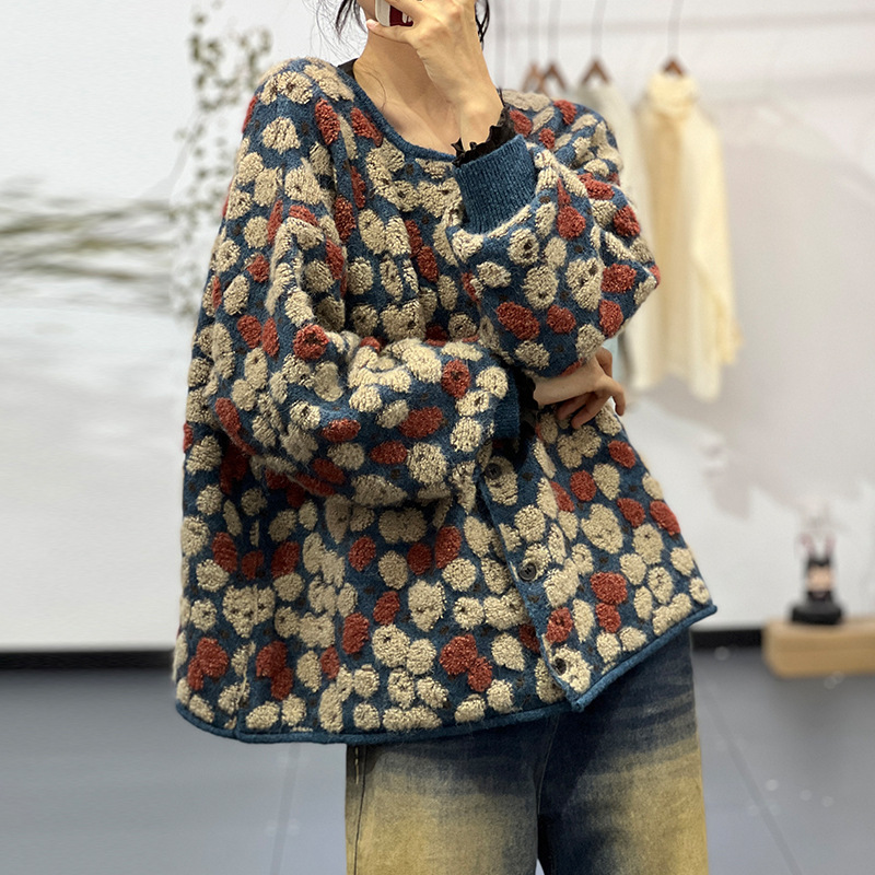 素凡卡秋季新品文艺印花单排扣衬衫宽松圆领开衫毛衣女5375