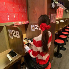 板栗可可Bankelili 拉夫girl 条纹撞色V领宽松显瘦针织衫