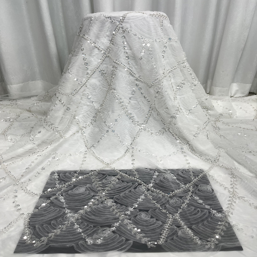 Blanco pesado vestido de boda tubo de perlas sequinilla tela flor trío en un vestido de encaje bordado tela encaje