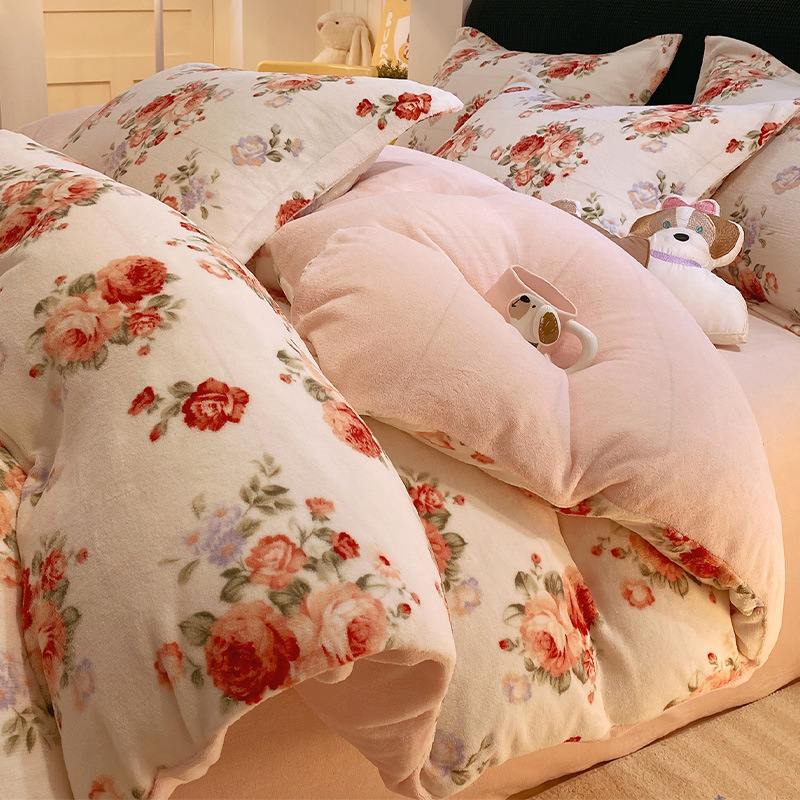Cama de terciopelo de leche de cuatro piezas conjunto de 2025 coral terciopelo de coral sábanas calentadoras gruesas cubierta de edredón de cama de tres piezas conjunto de ropa de cama