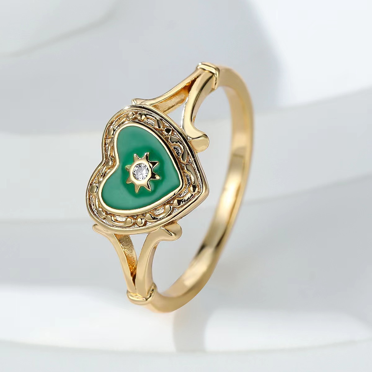 1 Piece Quantity Daily Occasion Copper Gothic Heart Shape Rings