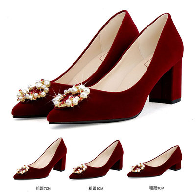 圆珍珠方扣酒红色绒面婚鞋女粗跟高跟新娘鞋敬酒鞋婚纱影楼秀禾鞋