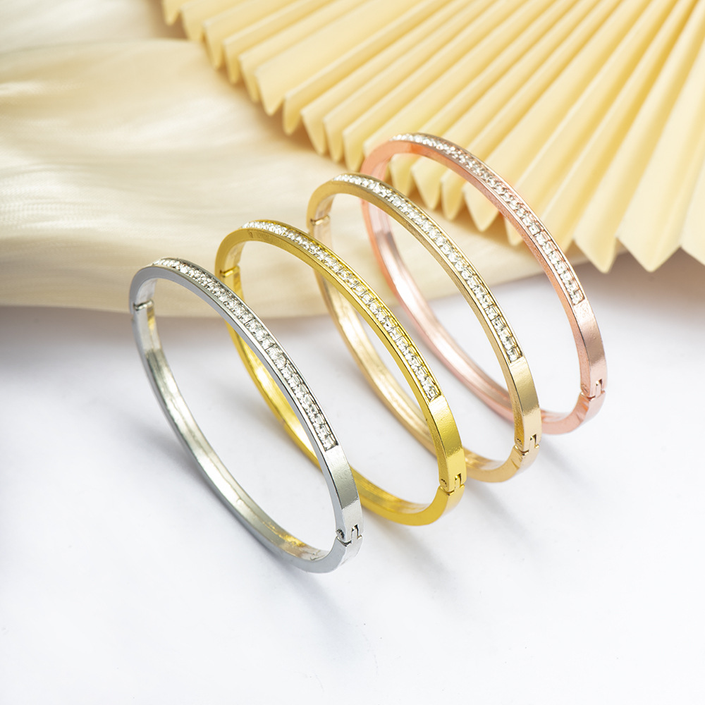 17g Weight Rhinestones Inlay Material Bangle Classification Alloy Chain Material 1 Piece Quantity Holiday, Daily Occasion Alloy Material Solid Color Pattern Women's Gender Inlay Design Simple Style, Classic Style Style Simple Style Classic Style Solid Color Rhinestones Alloy Wholesale Bangle 无