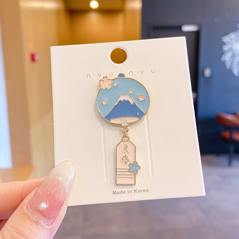 Dibujos animados lindo estilo japonés aceite goteo broche ins personalidad de moda escote femenino insignia pin accesorios nicho medalla decorativa