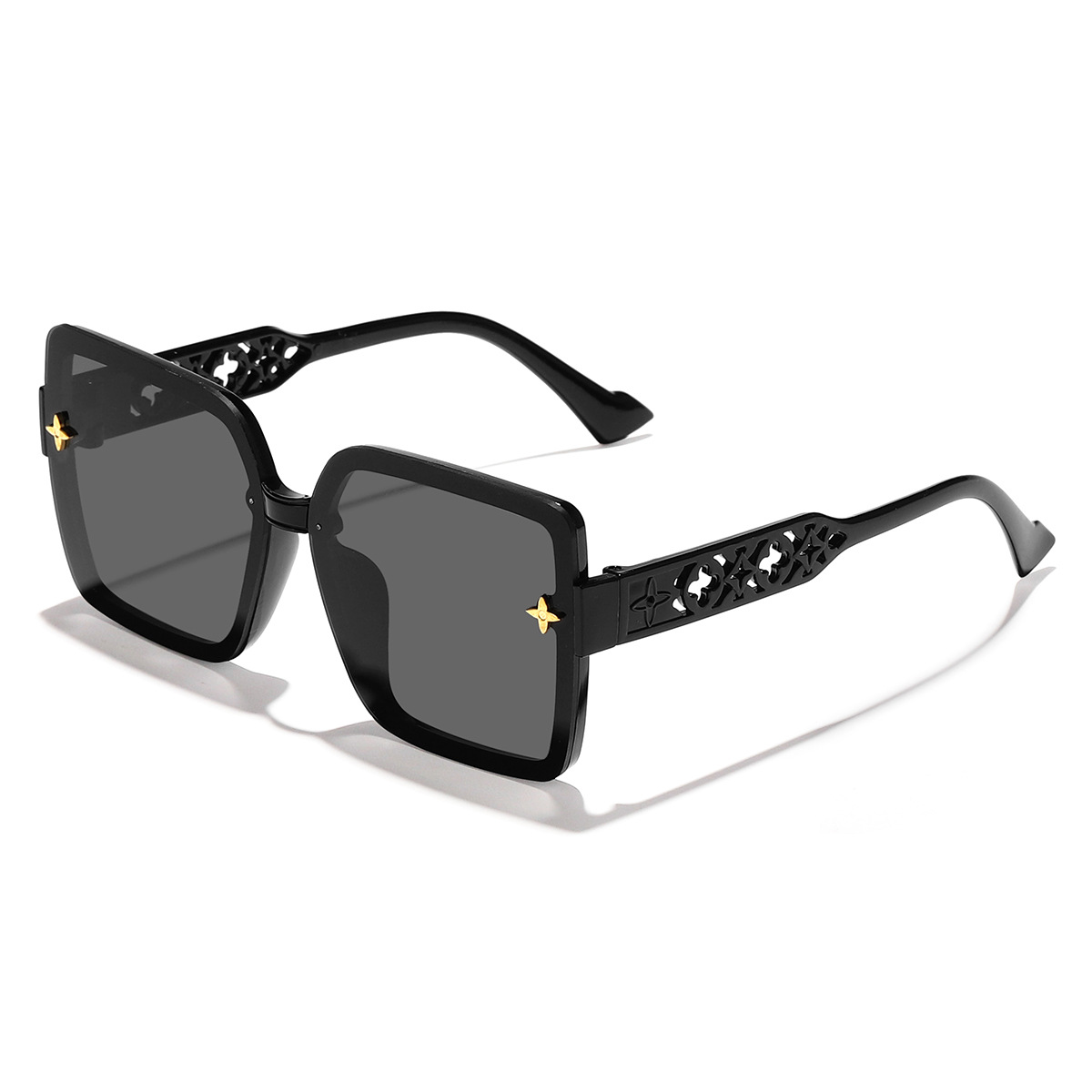 Nuevo estilo coreano elegante marco trébol hueco-fuera de oro beige uñas moda personalidad moda desgaste esencial luz lujo gafas de sol