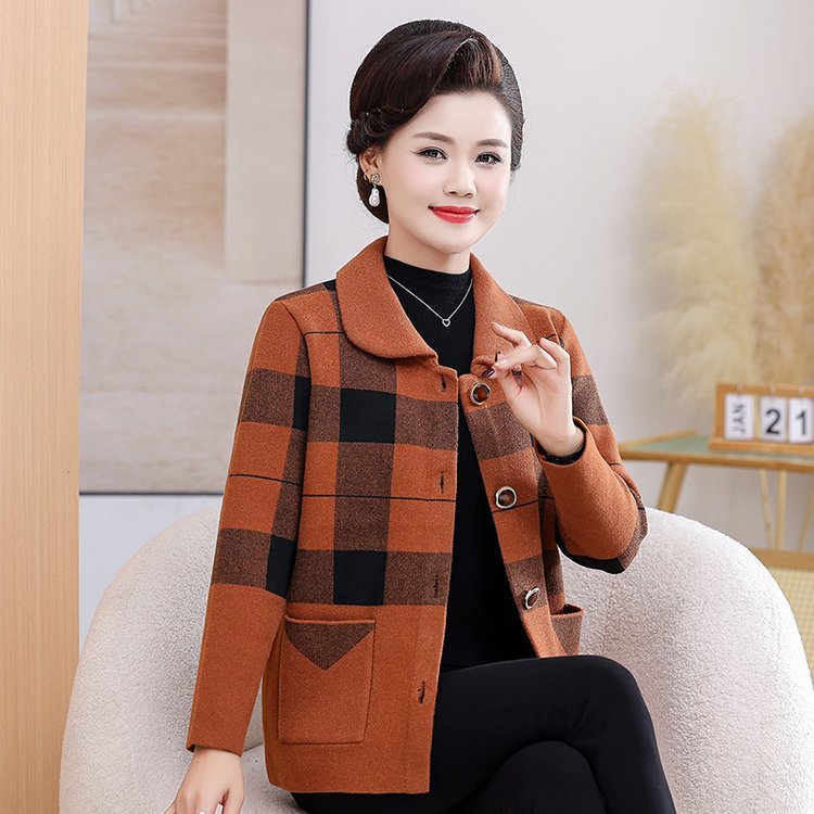 2025妈妈秋季薄风衣外套中老年女装春秋休闲格子翻领洋气宽松上衣|undefined