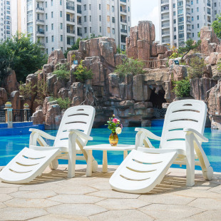 Beach Chair Outdoor Leisure Plastic Retractable Folding Chair Simple Table and Chair Set Hotel Swimming Pool Portable Lounge Chair