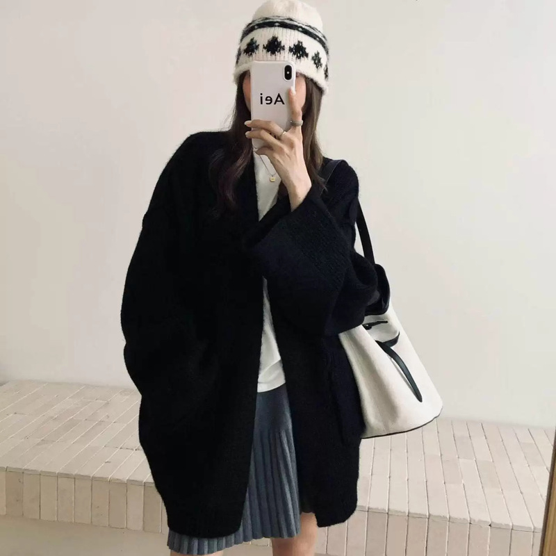 Korean-style, relaxed-fit, faux fur cardigan for women, 2025 new autumn/winter collection, loose design, chunky knit Korean-style, relaxed-fit, faux fur cardigan for women, 2025 new autumn/winter collection, loose design, chunky knit