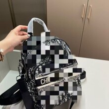 �¿���Ů�p��������Ứ���а��������ٴ�W�����������r�д̽���