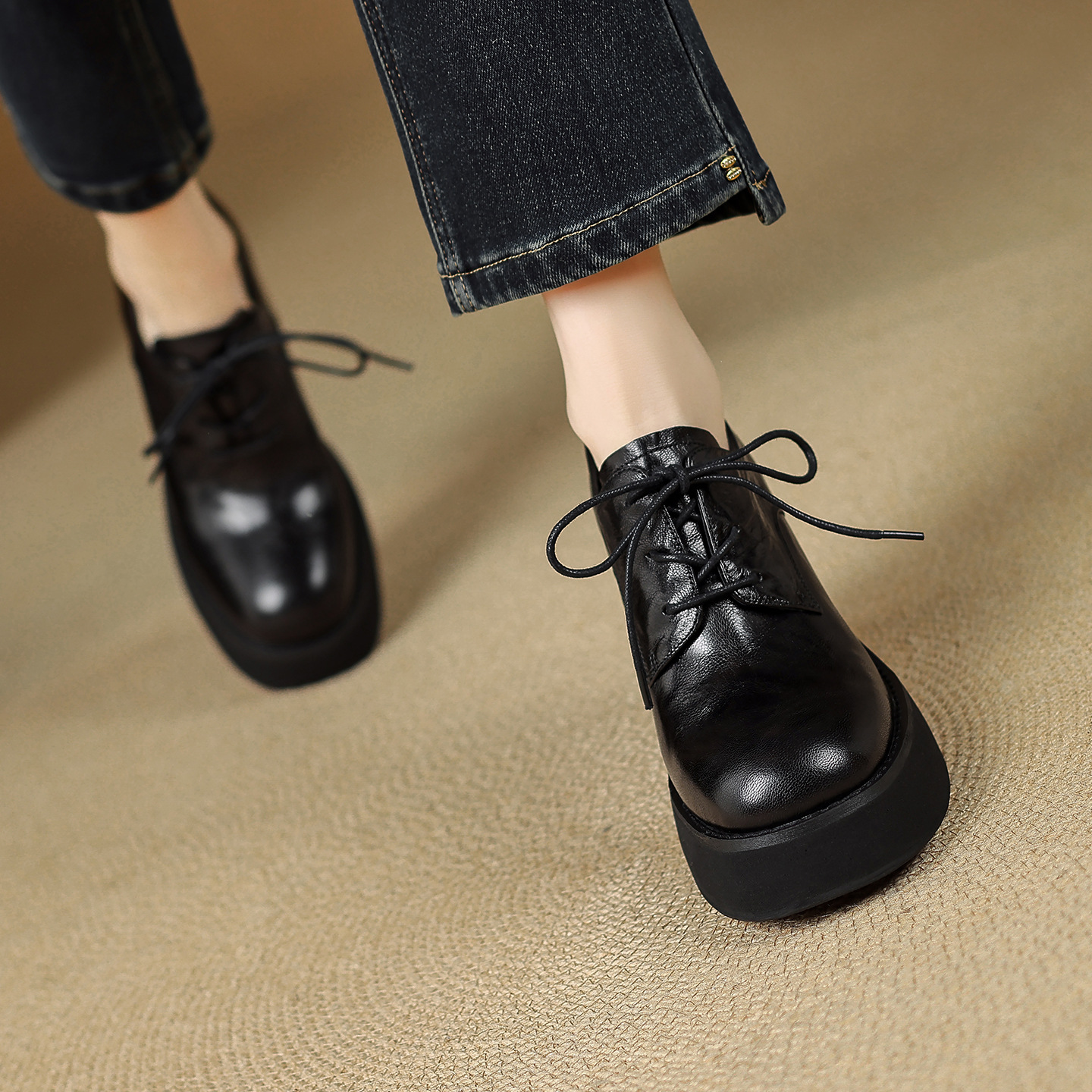 Giày cao gót nữ gót vuông 10cm phong cách Anh quốc buộc dây — màu nâu