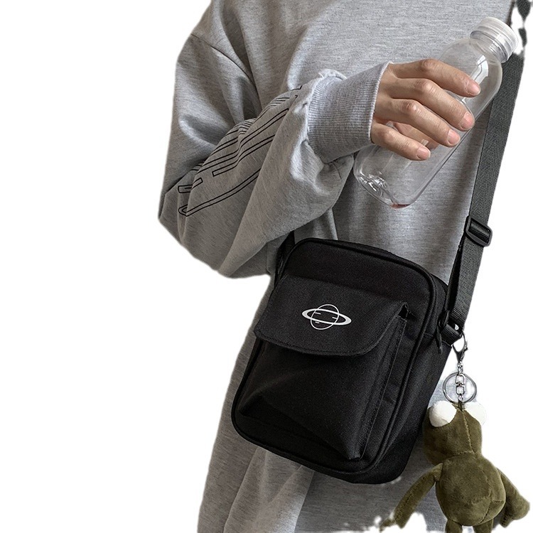 Bolsa pequeña de estilo elegante japonés y coreano simple versátil pequeña bolsa de tela fresca bolsa de hombro bolsa crossbody bolsa de entrega de una pieza