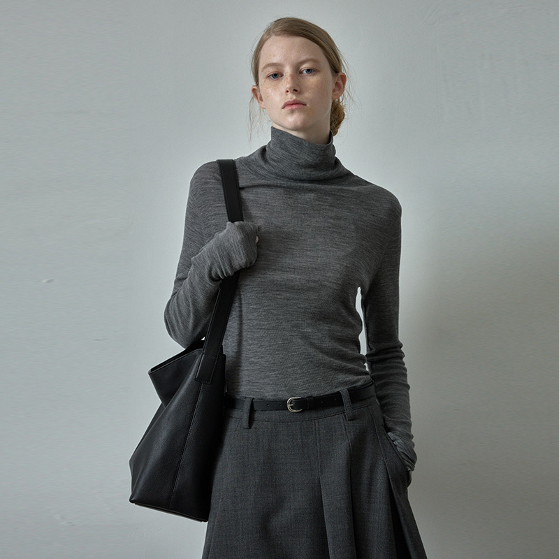 Spot Facade Pattern Turtleneck Knitwear Women's Early Autumn New Pure Color Light and Slim Long-Sleeved Bottoming Shirt