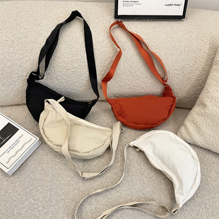 1982 �p�����ţ�ǰ��r�ЌW��Ҹ�°��μ�б��������Ӱ���Ů