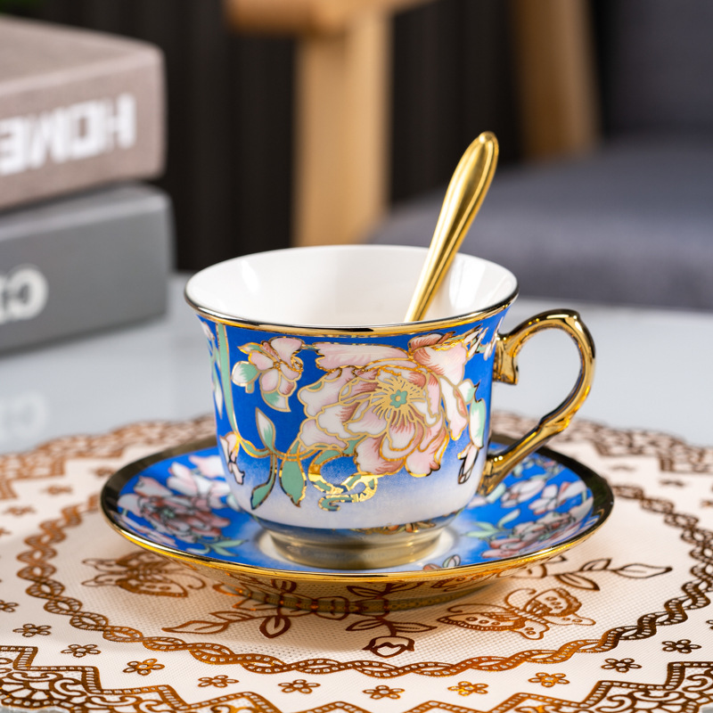 Taza de café de cerámica de estilo europeo, taza de café de Phnom Penh, taza de té de lujo ligera, salón de belleza doméstico, taza de té de alto valor, plato de flores