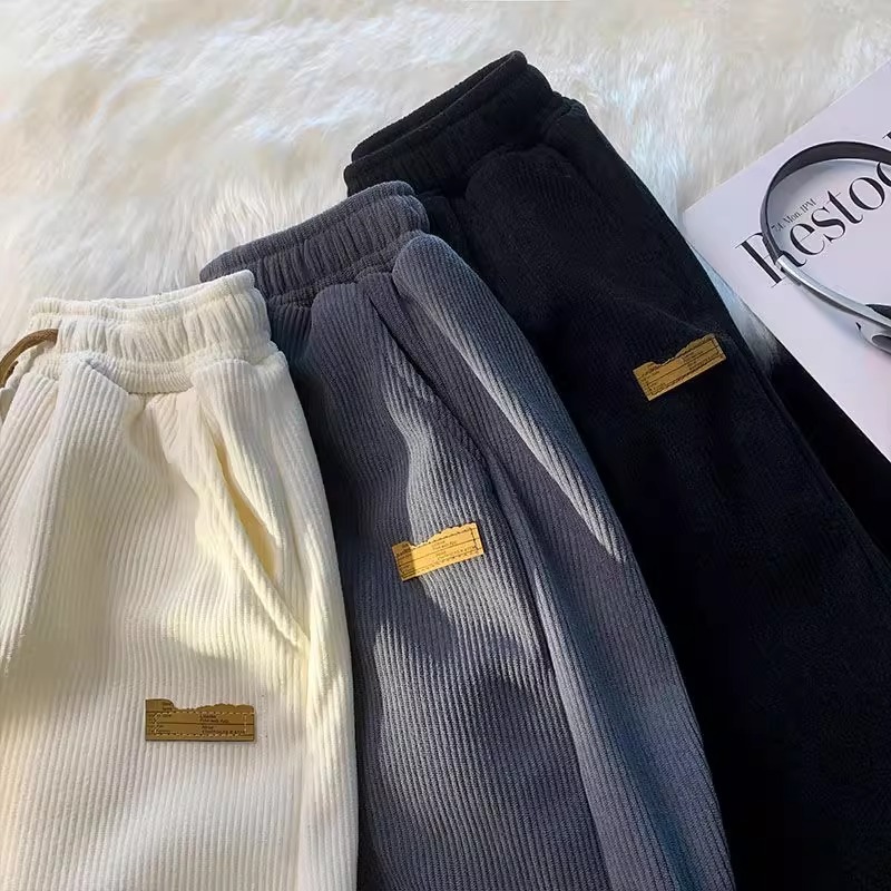 Herren Cordhose Mit Weitem Bein Für Einen Lässigen Look_voghion.com