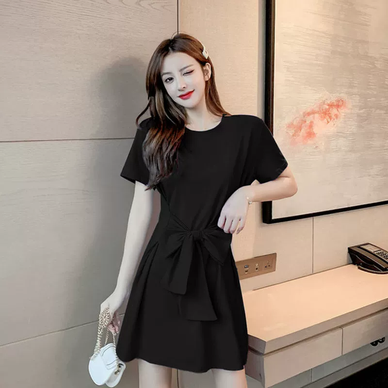 Платье в стиле французского первоцветения 2025 года, новое весенне-летнее корейское модное платье в студенческом стиле, утягивающее фигуру, для невысоких женщин, которые заставляет их выглядеть моложе.