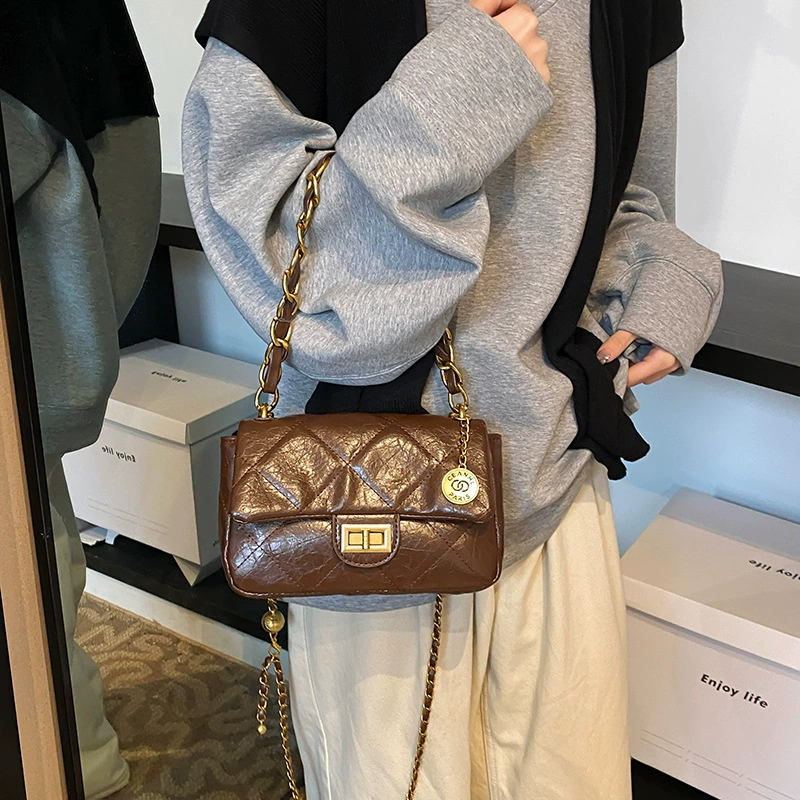 Демисезонная маленькая сумка через плечо, цепочка, стиль Chanel, люкс