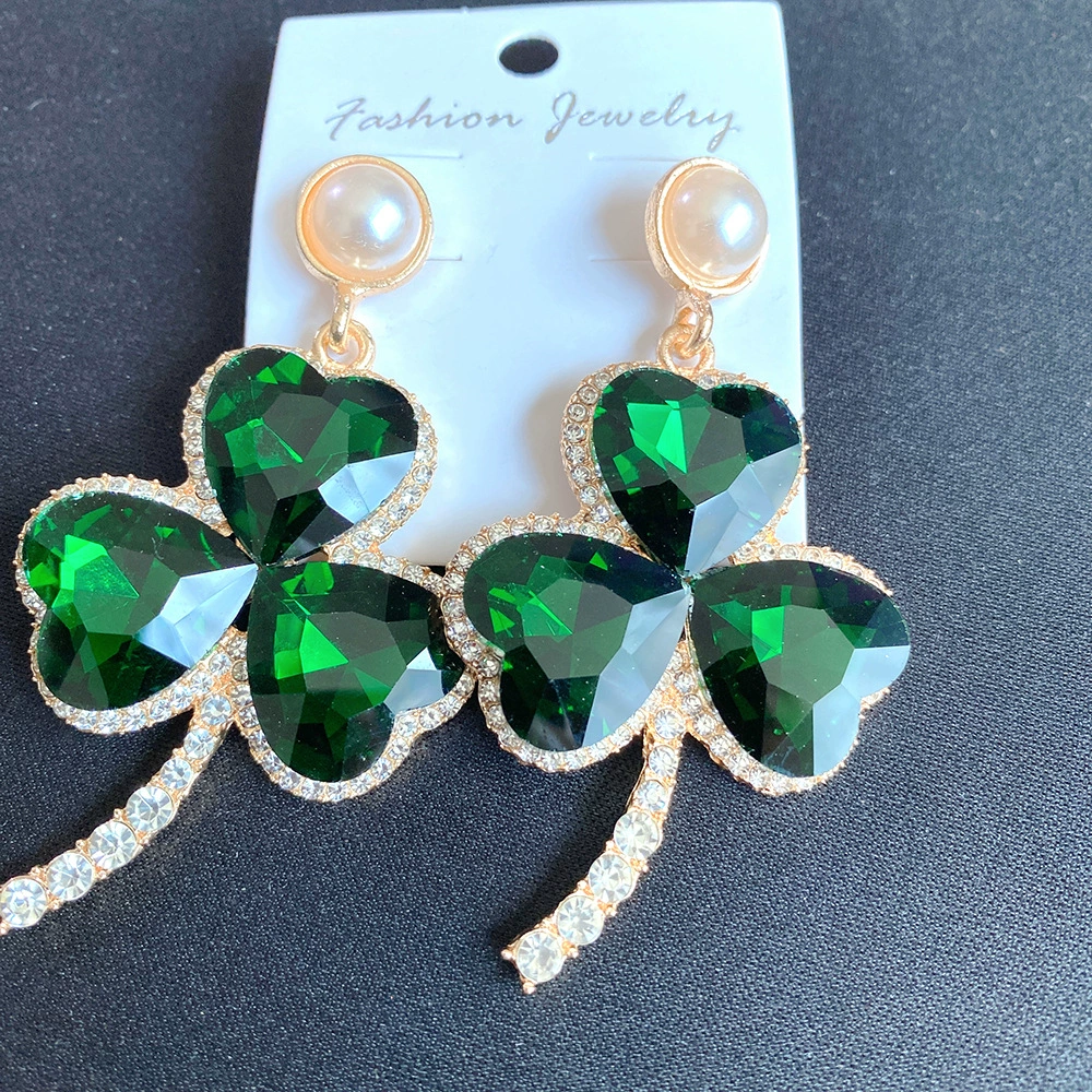 Европейская и американская индивидуальность светло-экстравагантный стиль с тремя лепестками травяные серьги модные бриллиантовый темперамент сладкие серьги