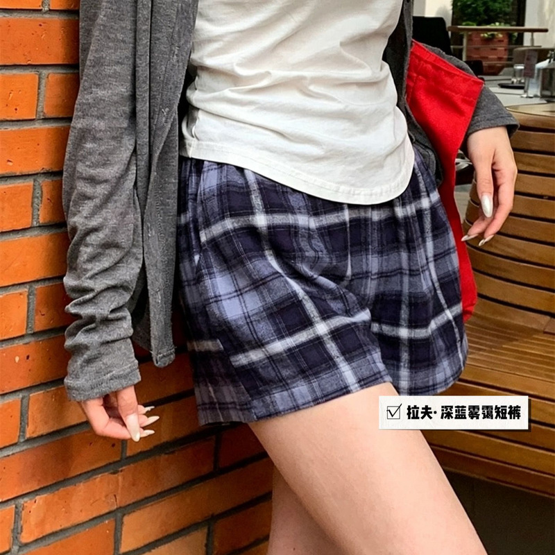 Navy Blue Plaid Shorts for Women, Slimming and Versatile, with Elastic Waist and Wide Legs, Perfect for Petite Figures, Super Stylish Thin Pants for Summer Navy Blue Plaid Shorts for Women, Slimming and Versatile, with Elastic Waist and Wide Legs, Perfect for Petite Figures, Super Stylish Thin Pants for Summer