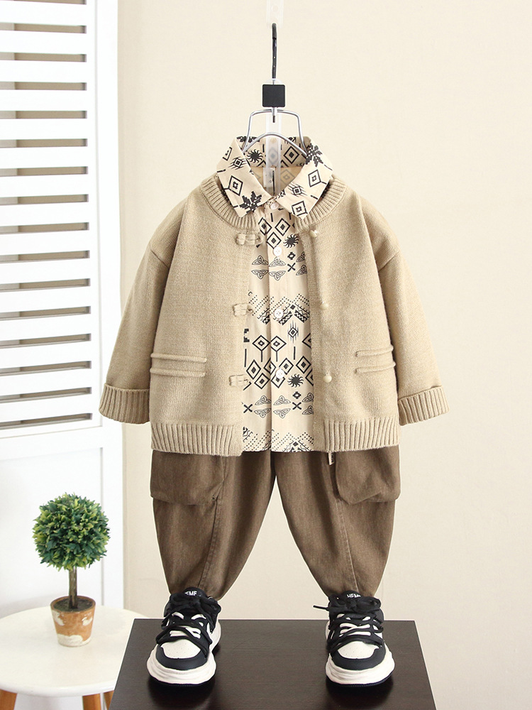 5949 traje de suéter para niños 2025 otoño nuevo estilo rebeca de otoño para niños de tres piezas bebé primavera y otoño nuevo estilo chino