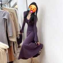 法式内搭蕾丝V领紫色连衣裙子女秋冬季2024新款打底包臀气质长裙