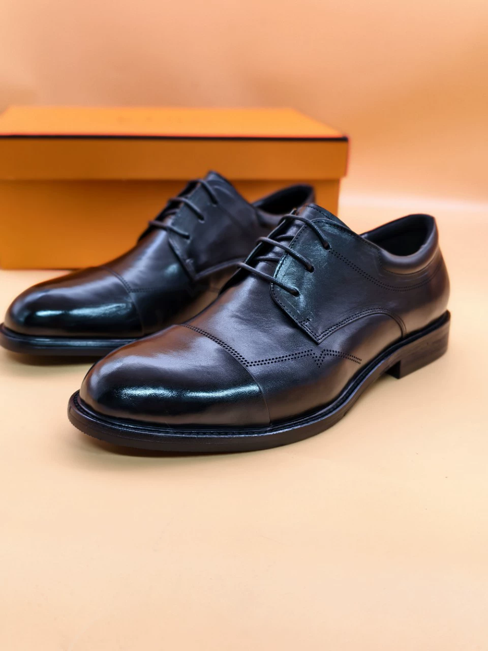Мужские кожаные туфли с тремя ремешками, деловые классические туфли, туфли для поездок на работу в британском стиле из конской кожи в стиле ретро, ​​удобные деловые туфли для поездок на работу.