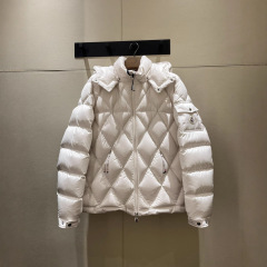 南油高货M家蒙家24FW新款短款男士菱形格羽绒服夹克外套 厂家直出