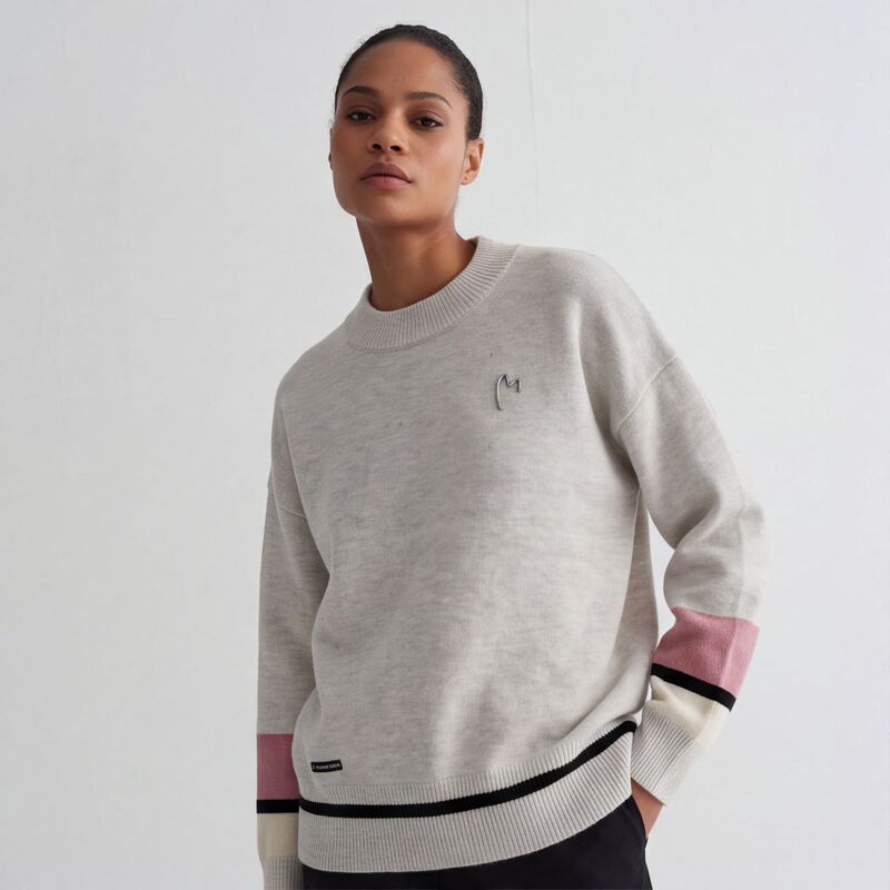 New autumn and winter heart-pattern half-high collar sweater for women in oatmeal beige with contrasting color cuffs, directly supplied from Puyuan factory New autumn and winter heart-pattern half-high collar sweater for women in oatmeal beige with contrasting color cuffs, directly supplied from Puyuan factory