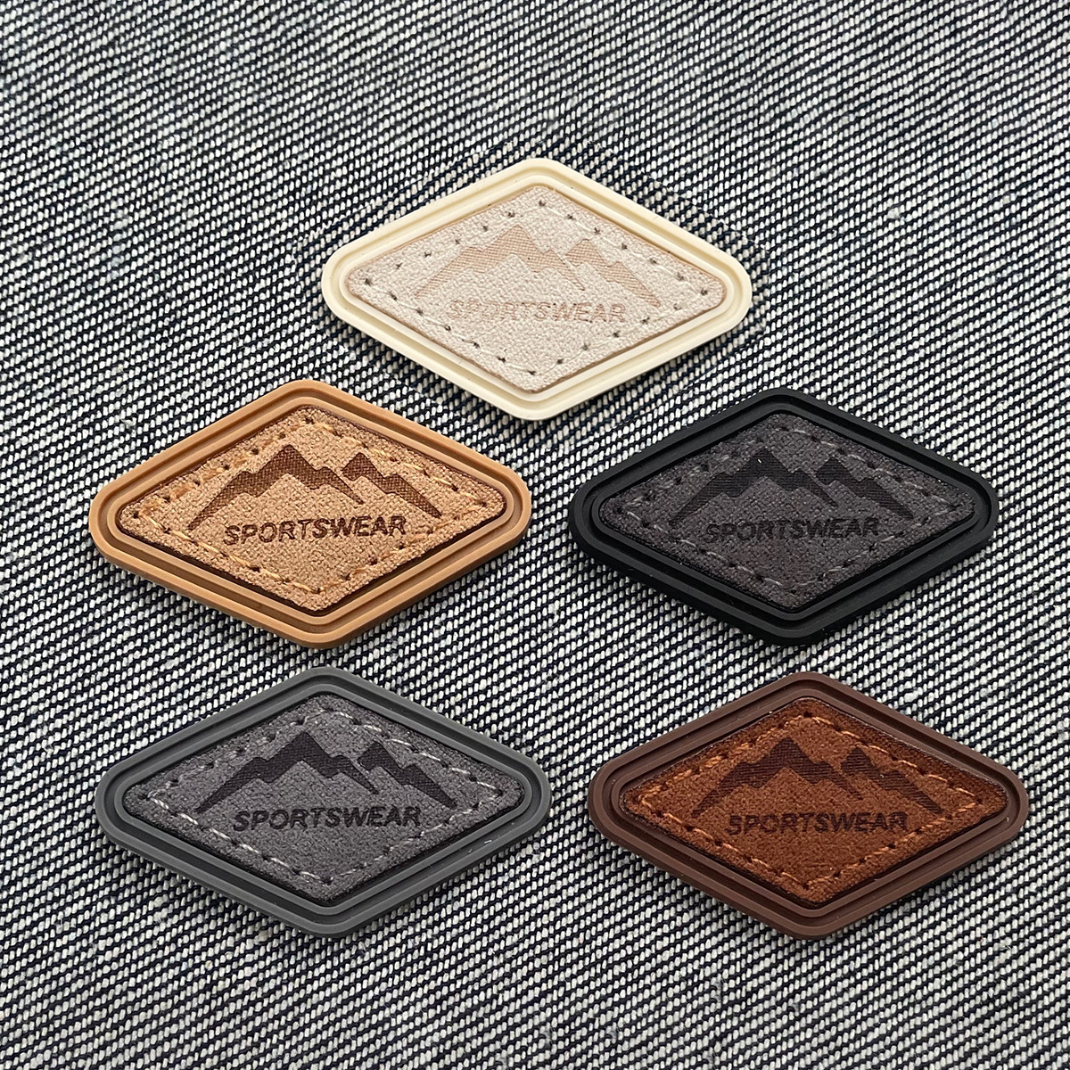 PVC滴塑商标鞋帽潮牌标胶印硅胶贴服饰配件组合服装辅料菱形布标