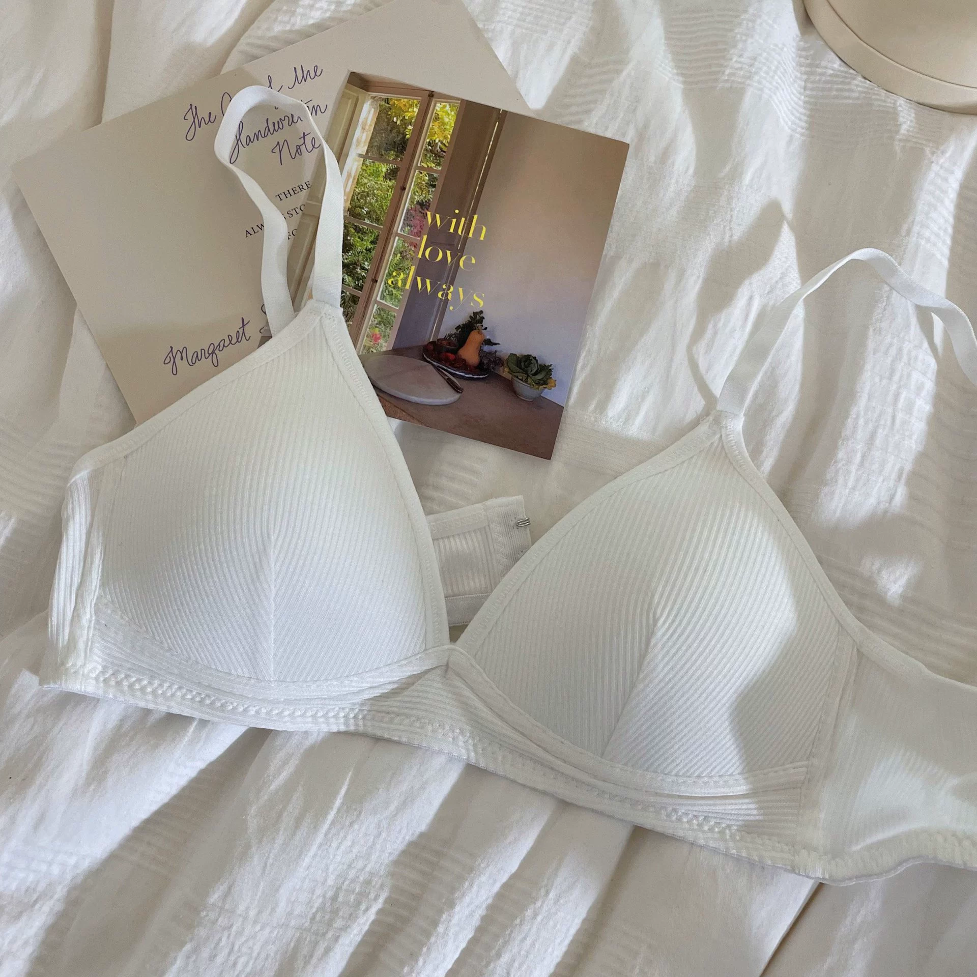 Supporting underwear, thin summer comfortable wireless bra, french style