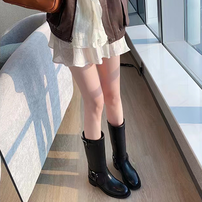 Uva mamá 2023 otoño e invierno nuevo fresco chic vegetal curtido francés retro hebilla de cinturón de media pantorrilla fondo grueso botas de caballero para las mujeres