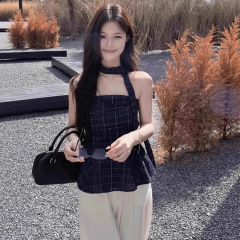 ネイビーブルーのチェック柄ホルターネックリボンピンチウエストノースリーブチューブトップ女性用2025夏新作韓国シックな美しいトップ
