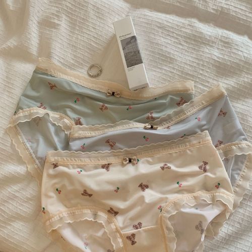 The sleepy bear should wake up~ Japanese style girl simple ice silk comfortable cotton crotch waist lace edge women's triangle pants 