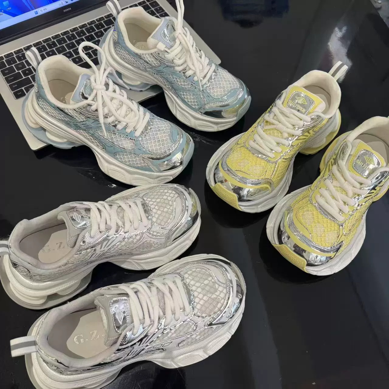 Женские туфли для папы из натуральной кожи на толстой подошве с тонкой сеткой, лето 2025, новая европейская версия, дышащая универсальная повседневная спортивная обувь с сеткой, тренд