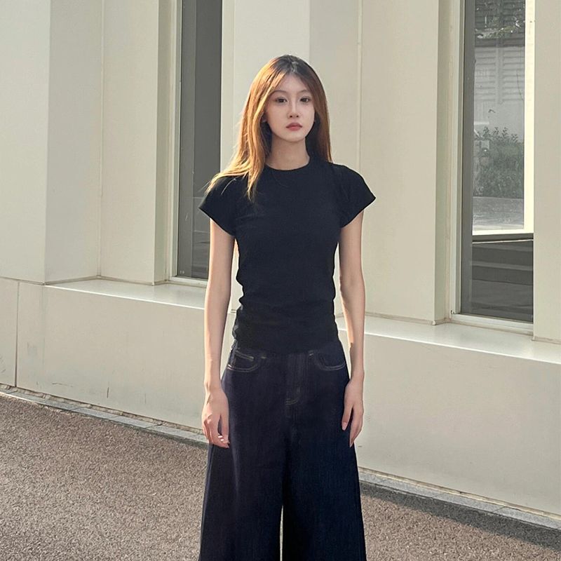 Black Right Shoulder Short-Sleeved Women's T-Shirt Summer New American Loose Large Size Design Niche Slim Short Top for Women Black Right Shoulder Short-Sleeved Women's T-Shirt Summer New American Loose Large Size Design Niche Slim Short Top for Women