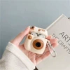 Моментальный фотоаппарат, карабин