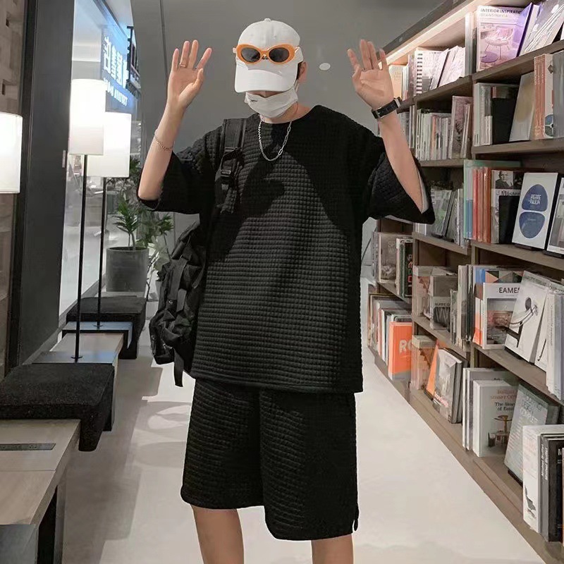 Monochrome Man- Casual Sports Set Summer Loose Ice Silk Short Sleeve T-Shirt Men's Shorts Two-Piece Trendy Quick-Dry_viptrois.com