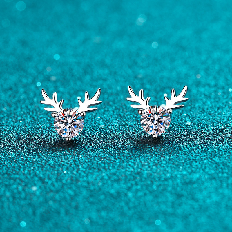 D Color Moissanite Stud Earrings In Sterling Silver For Women_voghion.com