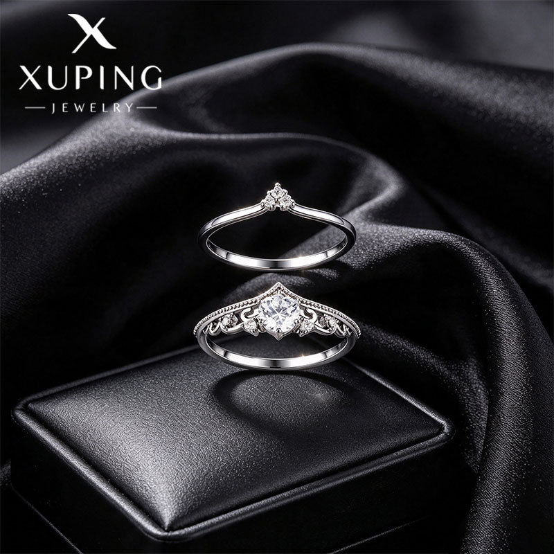 Xuping lujoso diseño ligero anillo de diamante de aleación de apertura de alta calidad anillo de moda personalidad anillo de novia